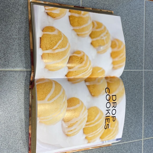 The Golden Book of Cookies cookbook - Picture 3 of 6